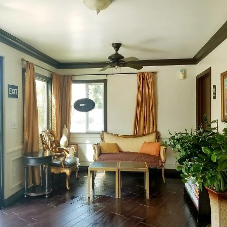 Casa Bella Inn Downtown La Лос-Анджелес Экстерьер фото