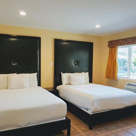 Casa Bella Inn Downtown La Лос-Анджелес Экстерьер фото