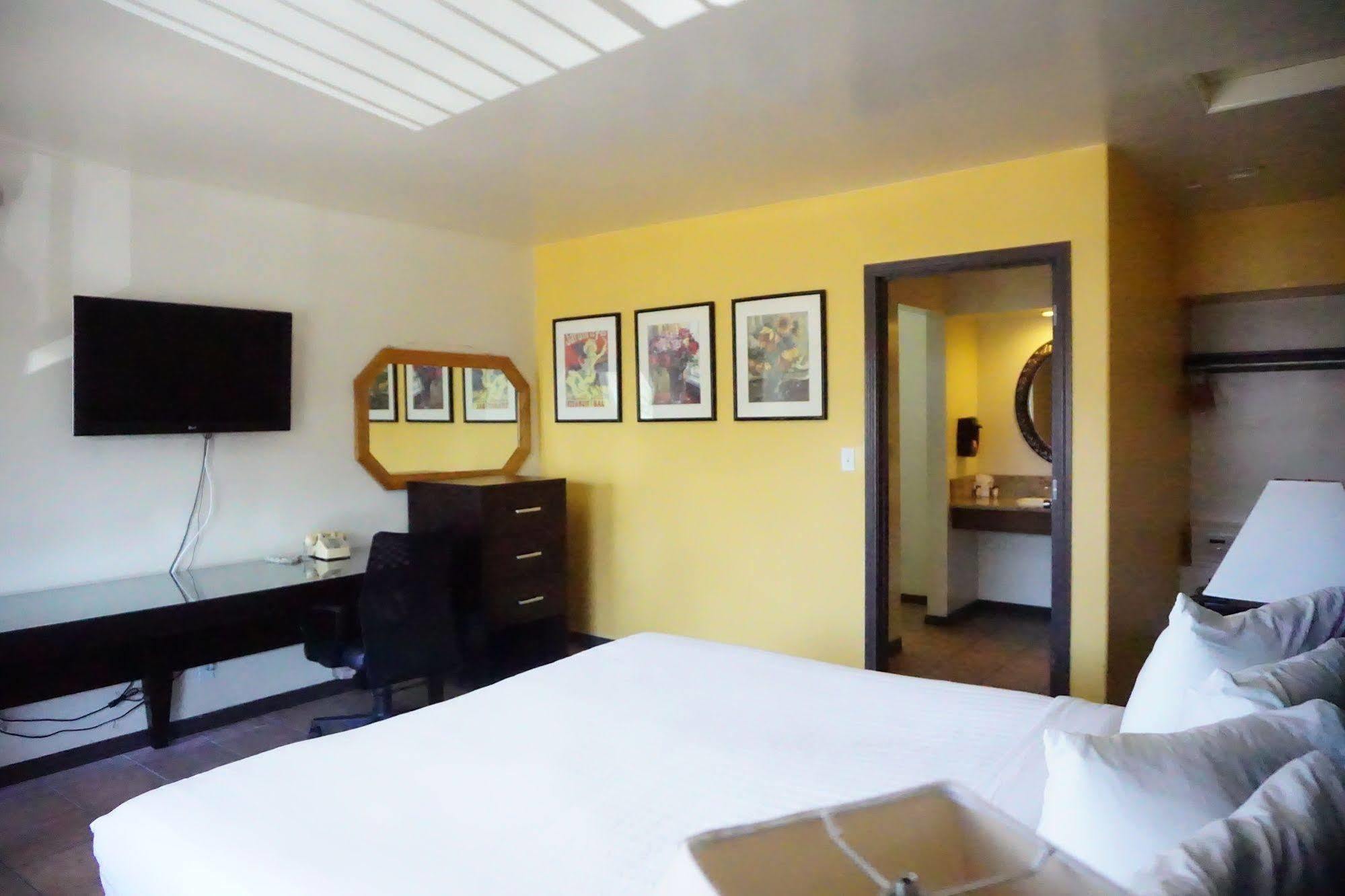 Casa Bella Inn Downtown La Лос-Анджелес Экстерьер фото