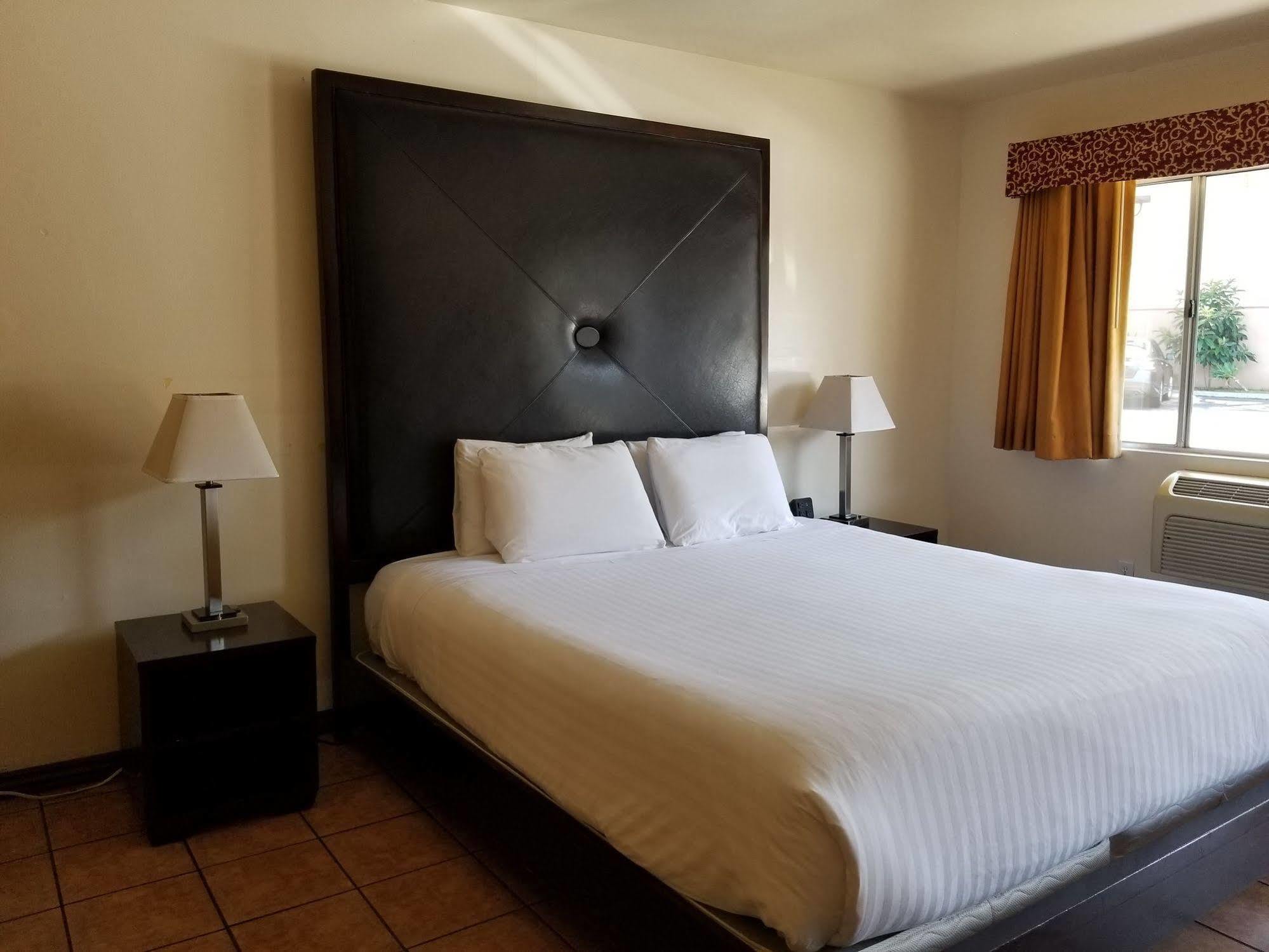 Casa Bella Inn Downtown La Лос-Анджелес Экстерьер фото