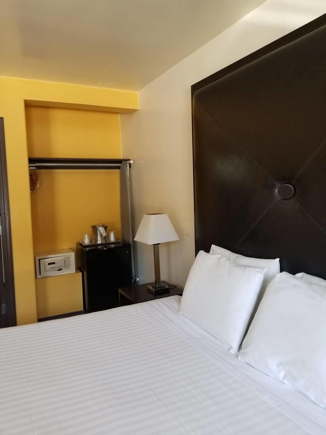 Casa Bella Inn Downtown La Лос-Анджелес Экстерьер фото