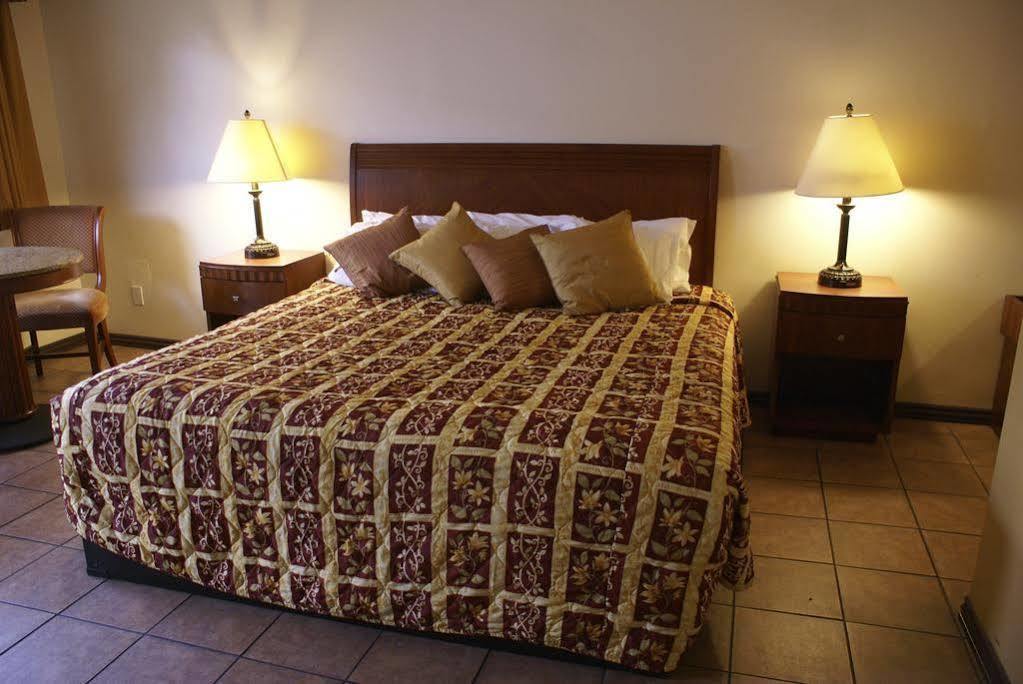 Casa Bella Inn Downtown La Лос-Анджелес Экстерьер фото